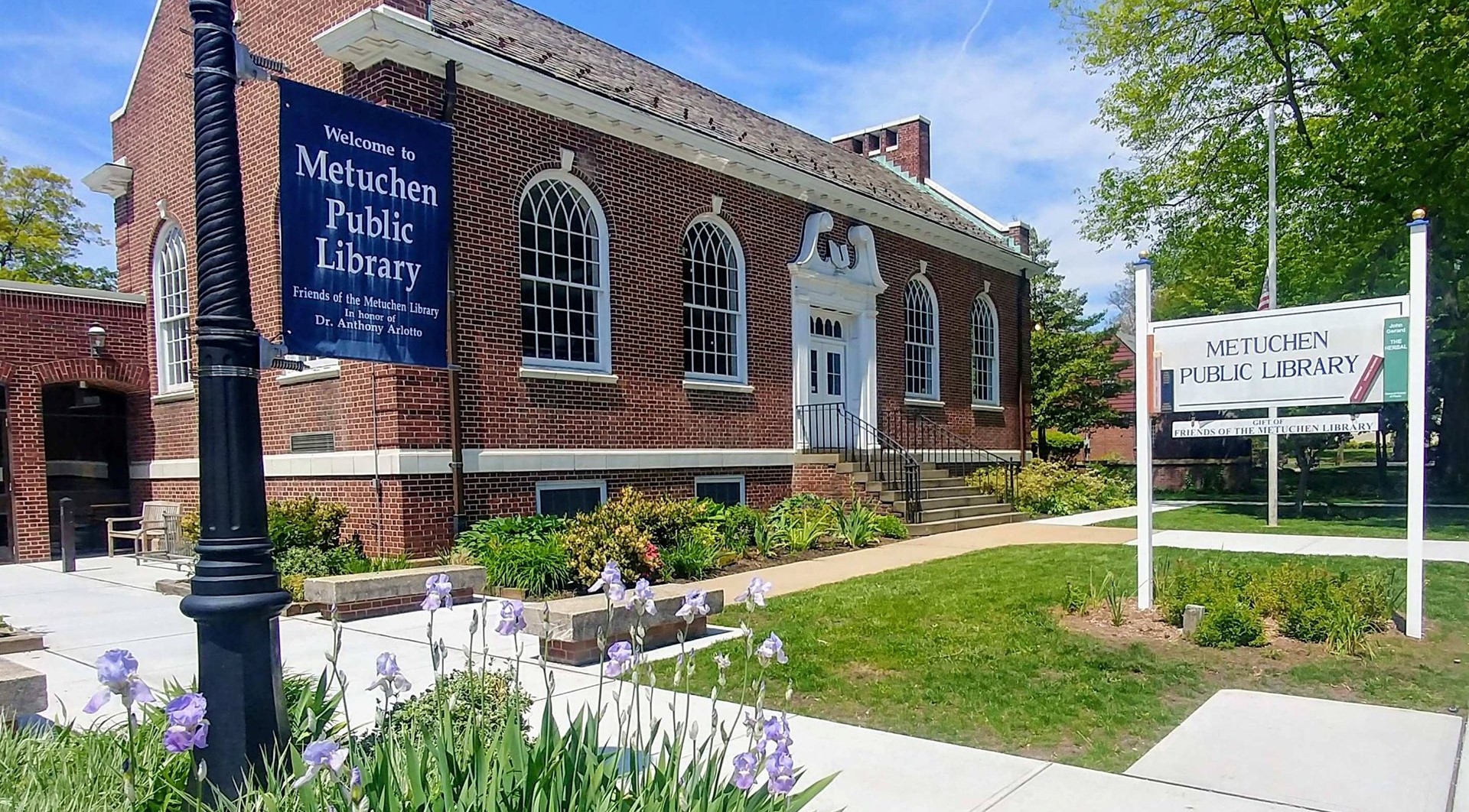  Metuchen Public Library